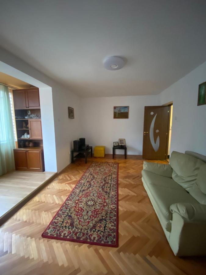 Maria'S Apartments Targu-Mures Bagian luar foto